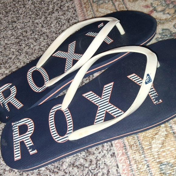 Roxy Dark Blue Sandals with Cream Straps - Picture 1 of 2